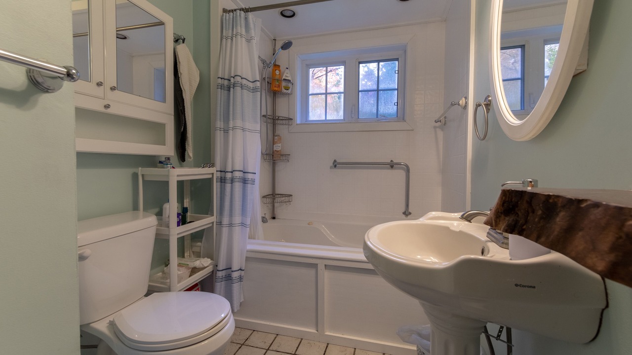 Photo of Bathroom in Hastings Highlands