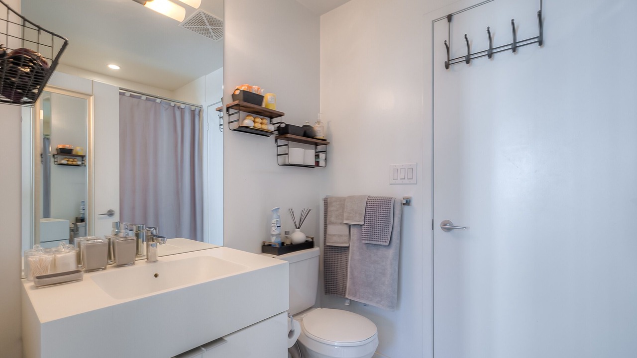 Photo of Bathroom in Fort York