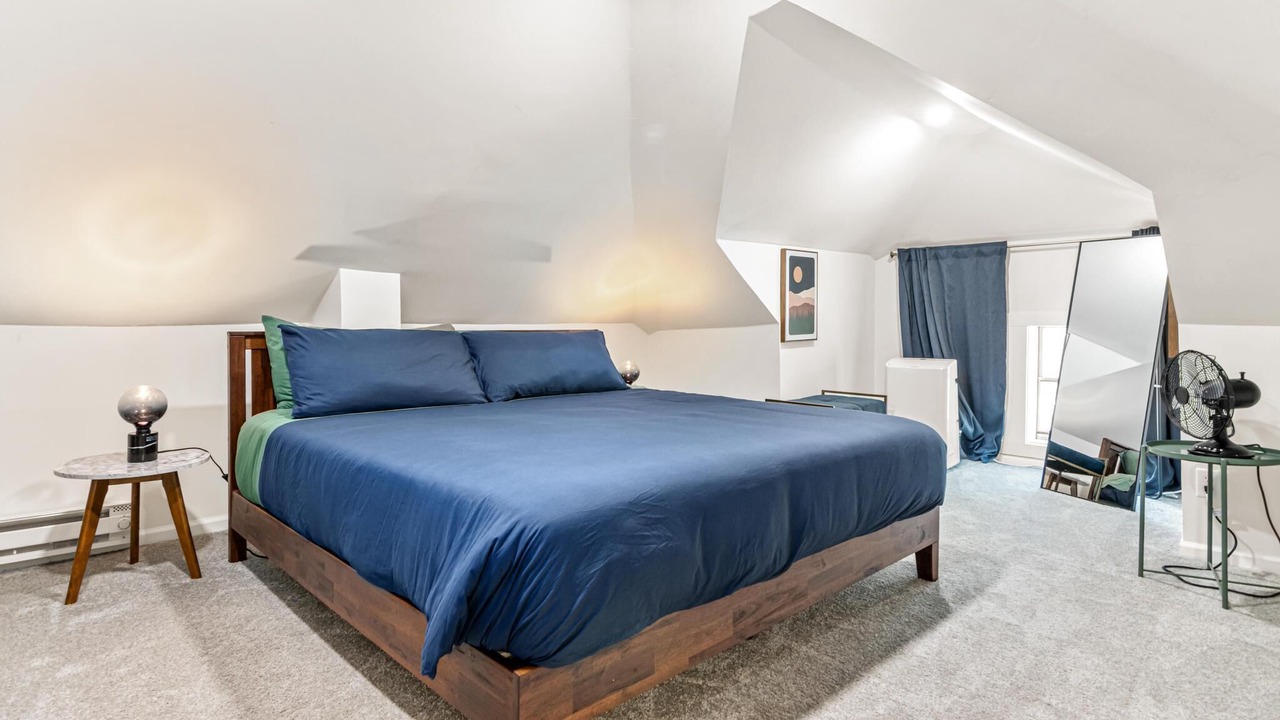 Photo of Bedroom in Linden Hills