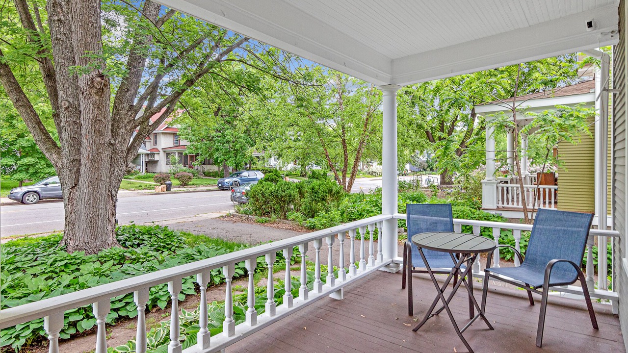 Photo of Outdoor in Linden Hills