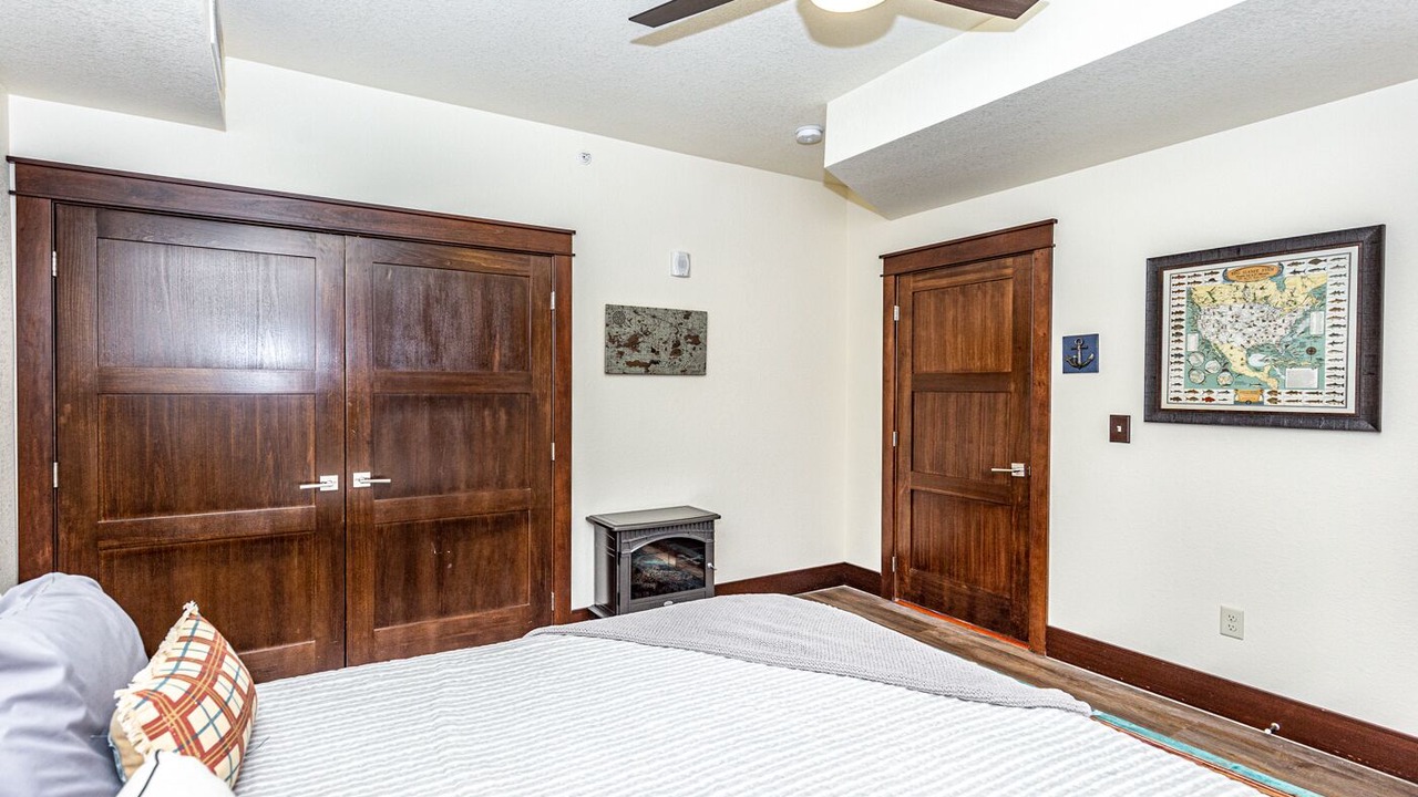 Photo of Bedroom in Detroit Lakes