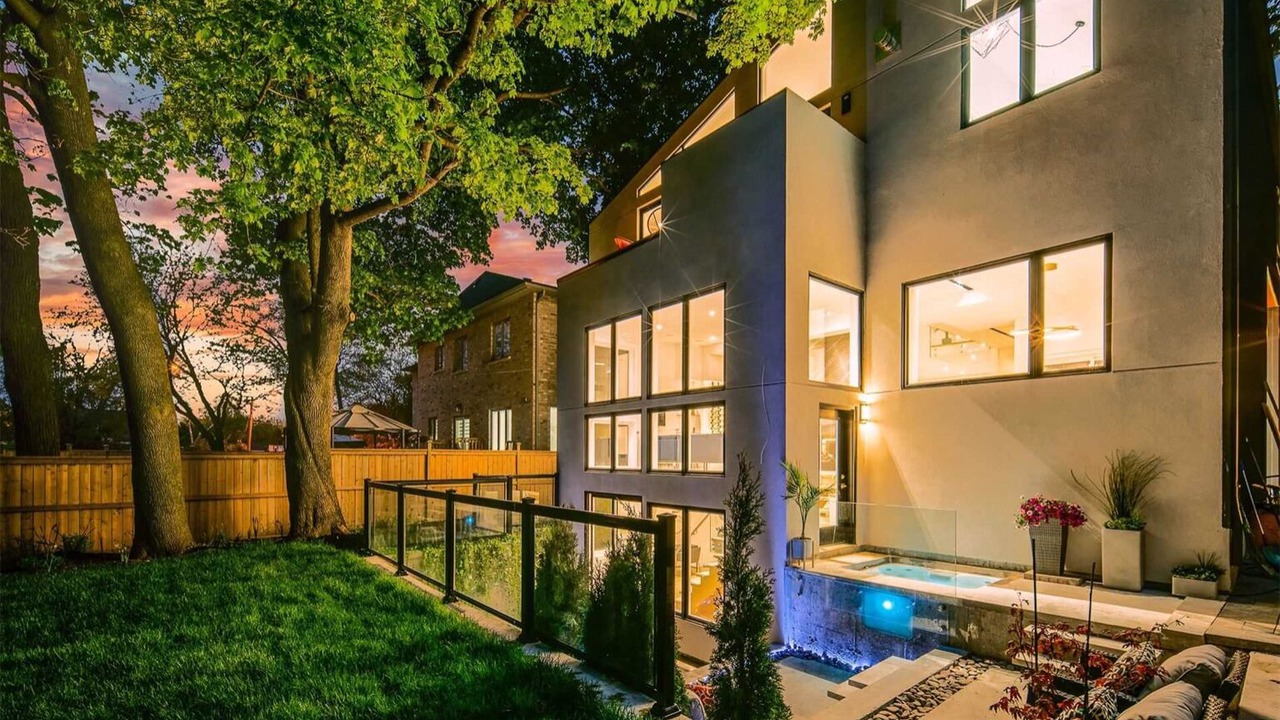 Photo of Patio Balcony in Willowdale