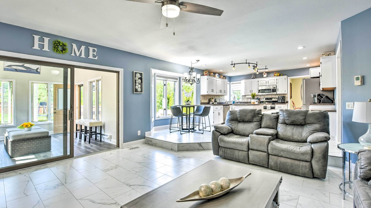 Photo of Livingroom in Maple Grove