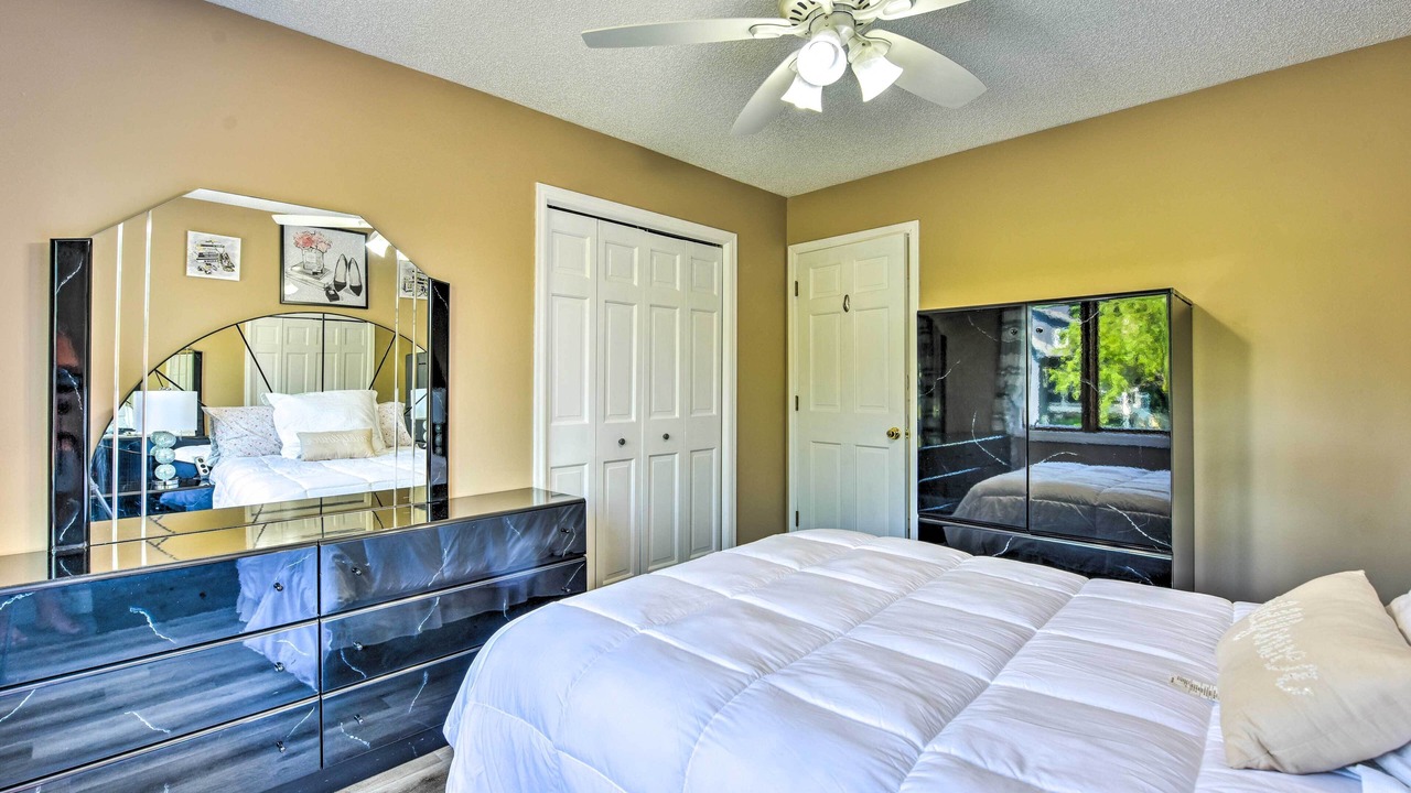 Photo of Bedroom in Maple Grove