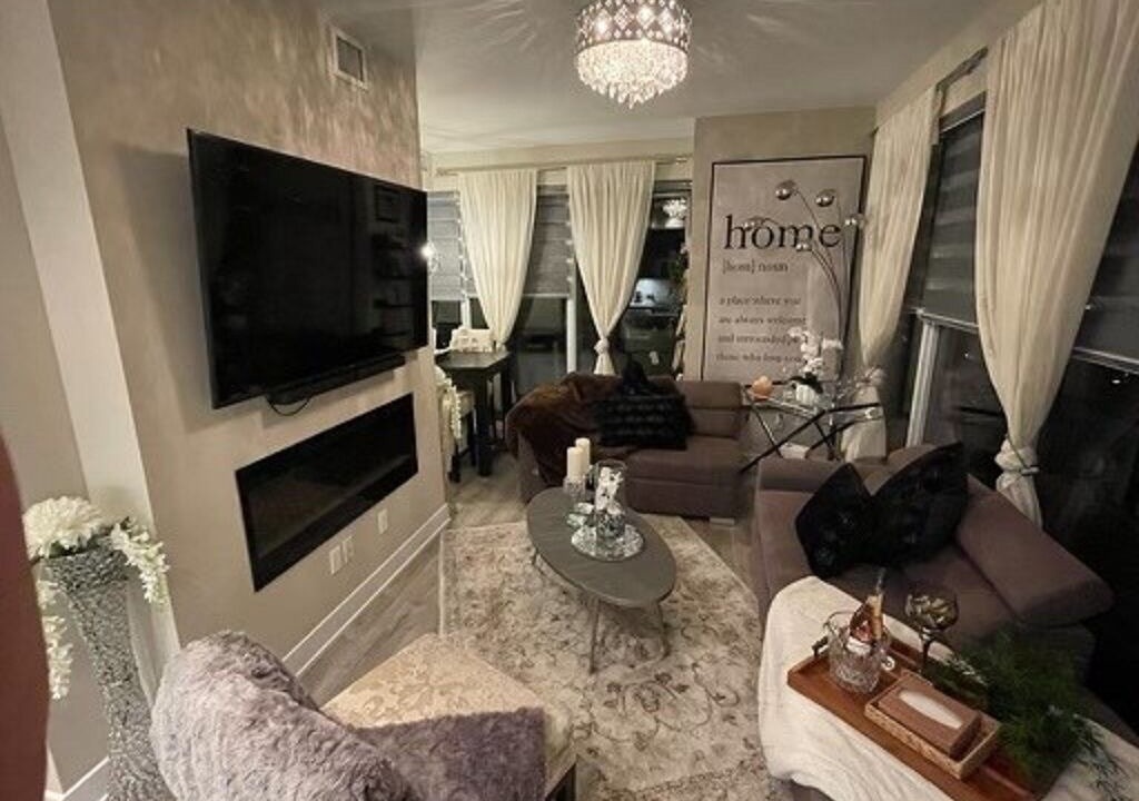 Photo of Livingroom in Humber Bay
