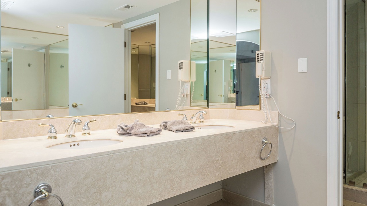 Photo of Bathroom in Oro-Medonte