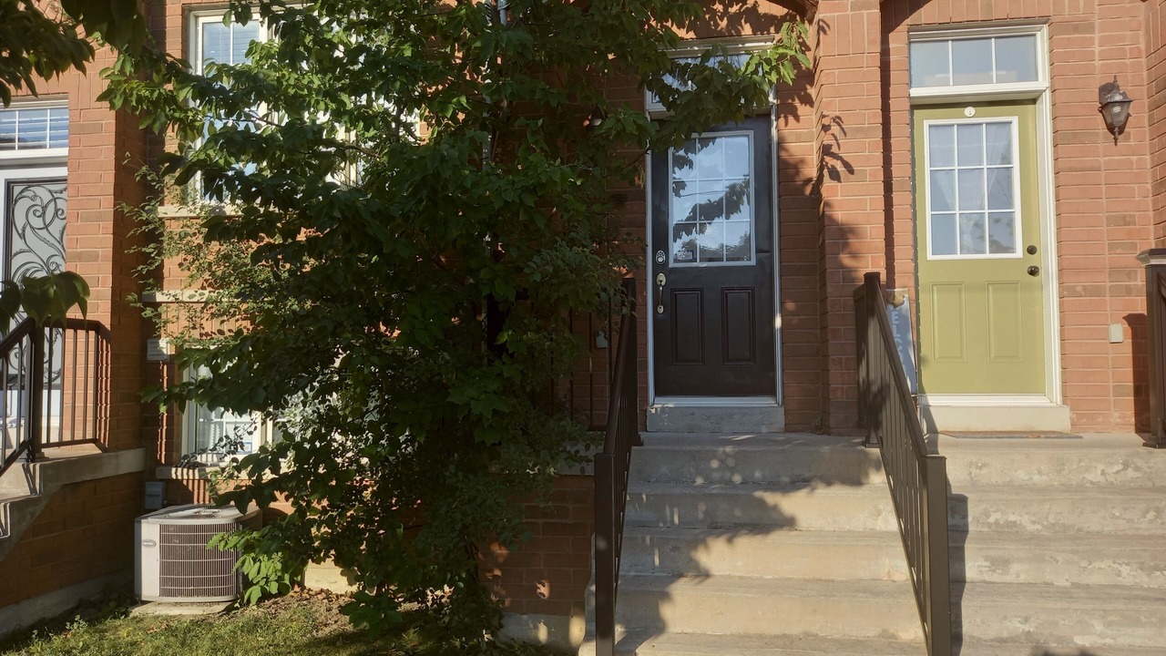 Photo of Others in Ajax