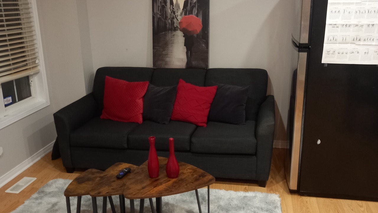 Photo of Livingroom in Ajax