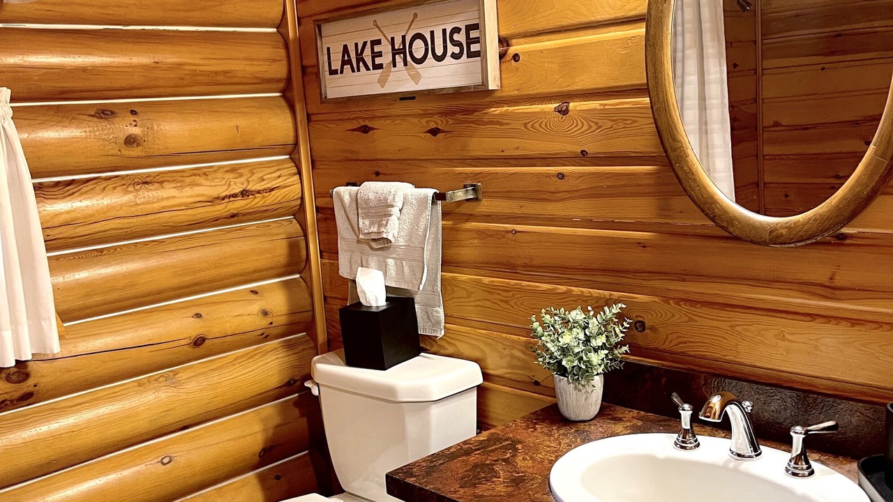 Photo of Bathroom in Stacy