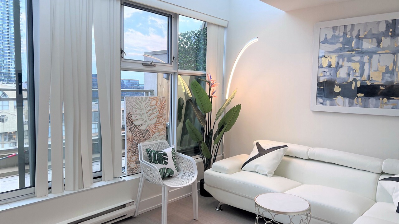 Photo of Livingroom in Downtown Toronto