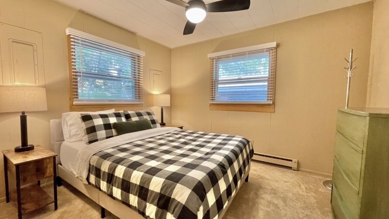 Photo of Bedroom in Longville