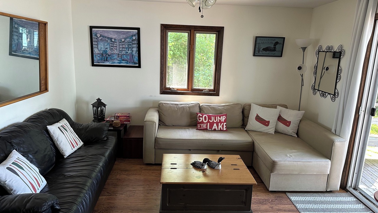 Photo of Livingroom in Ramara