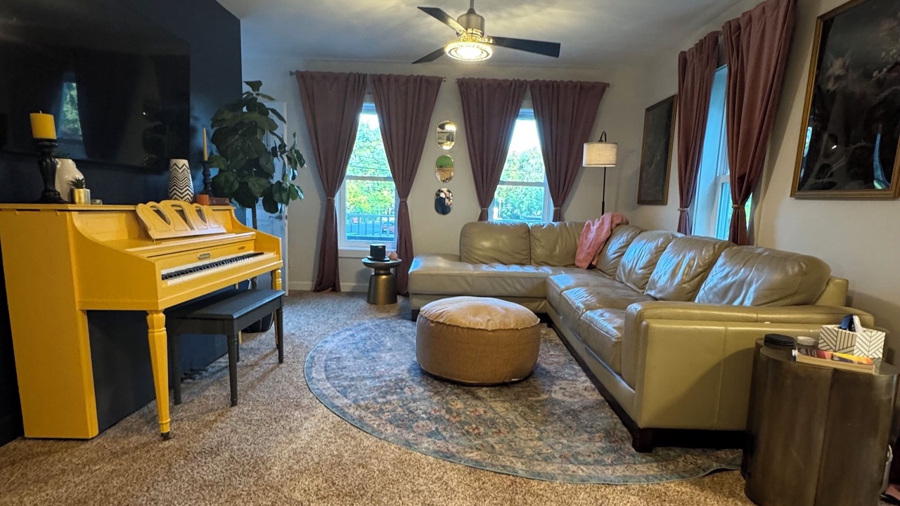 Photo of Livingroom in Taylors Falls