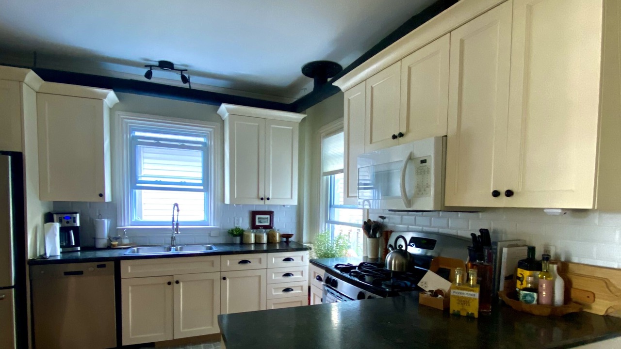 Photo of Kitchen in Inner Harbour
