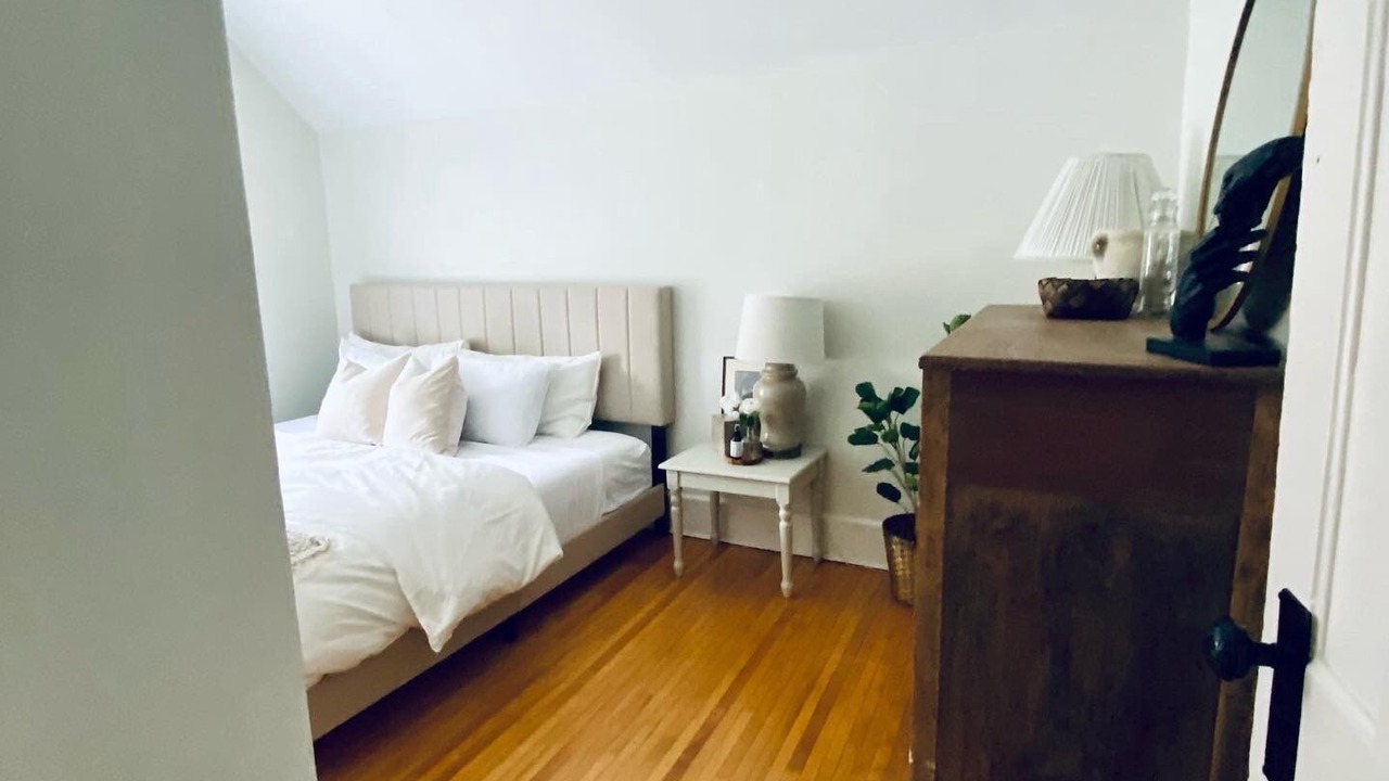 Photo of Bedroom in Inner Harbour