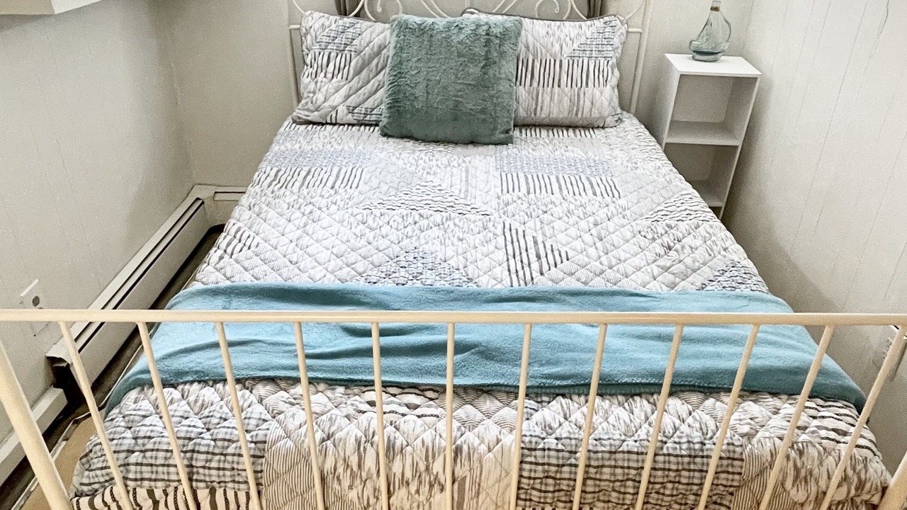 Photo of Bedroom in Port Colborne