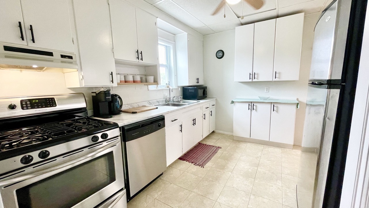 Photo of Kitchen in Port Colborne