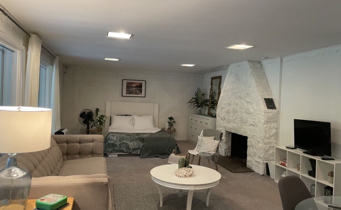 Photo of Livingroom in County of Brant