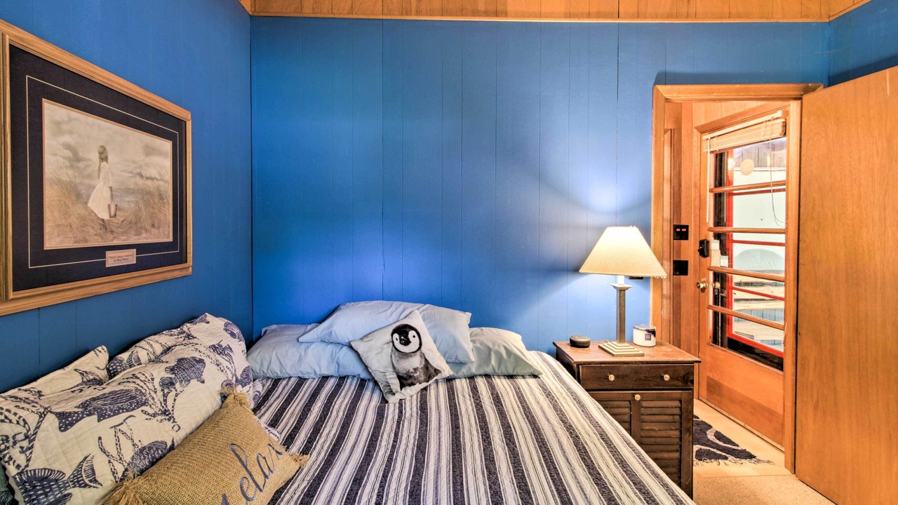 Photo of Bedroom in South Haven