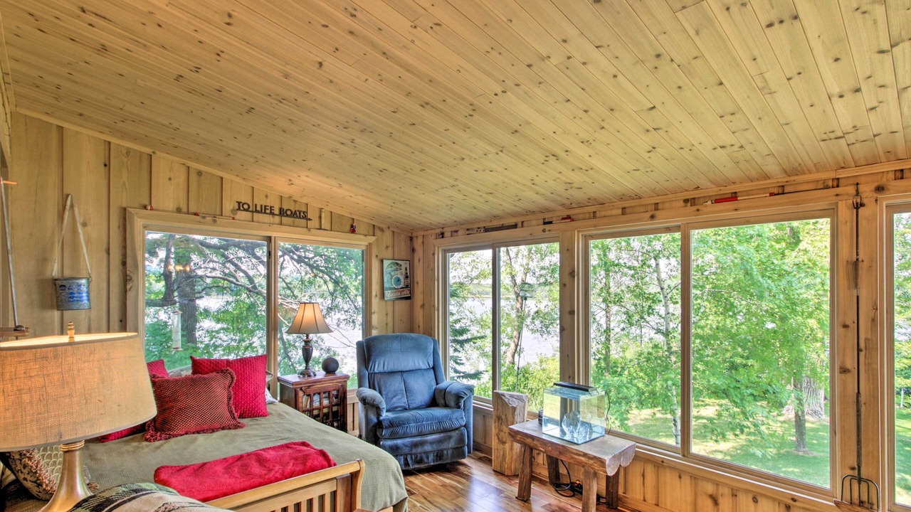 Photo of Bedroom in South Haven