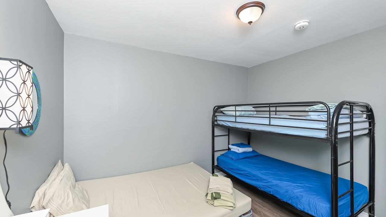 Photo of Bedroom in Arden