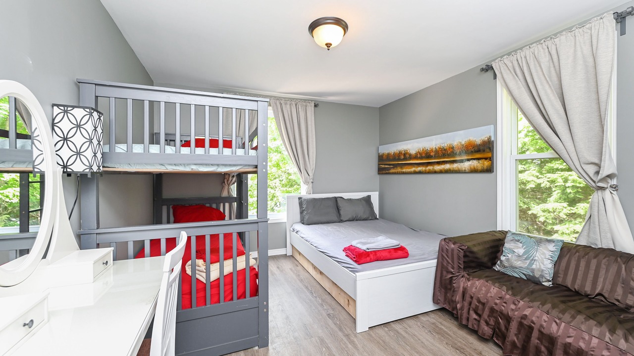 Photo of Bedroom in Arden