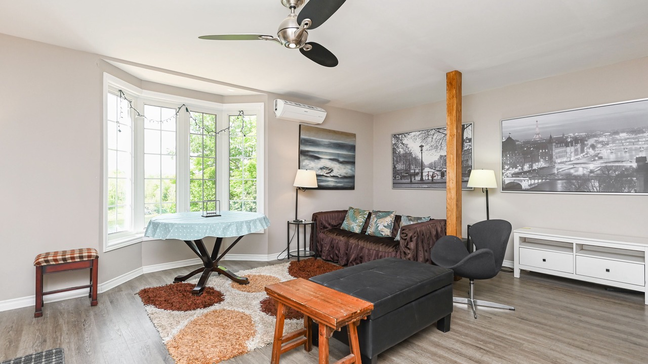 Photo of Livingroom in Arden