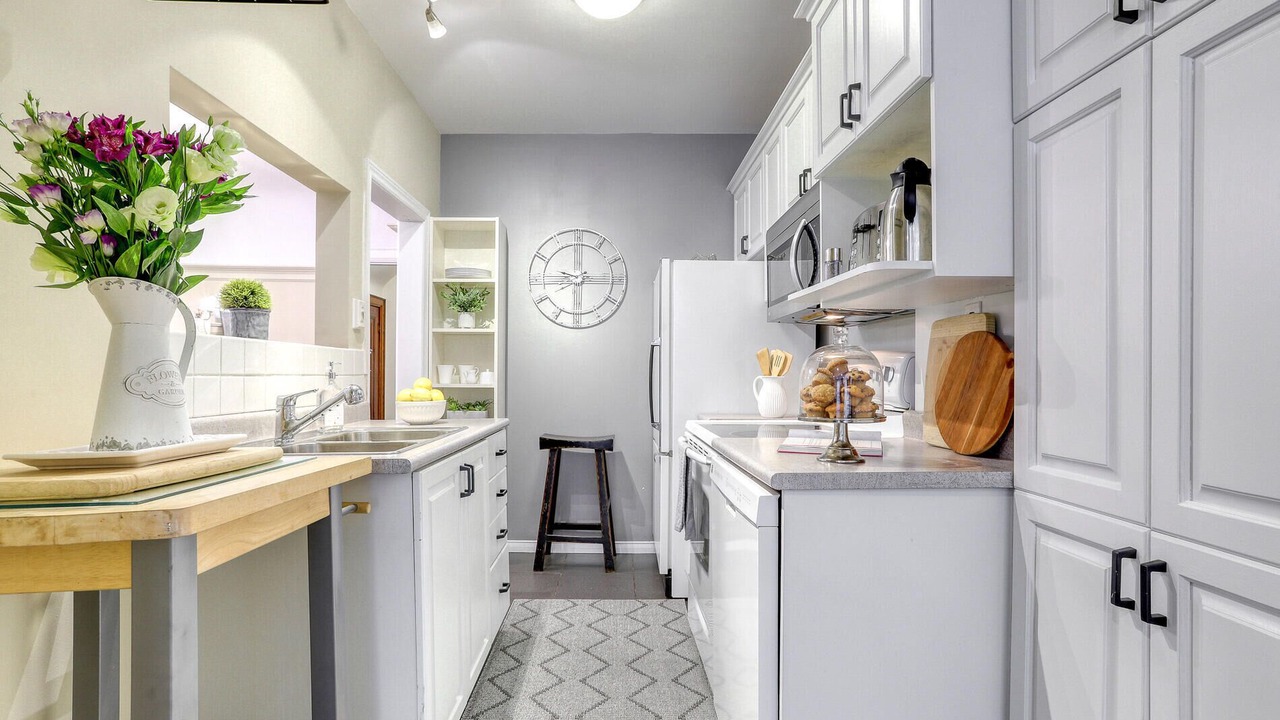 Photo of Kitchen in Lawrence Park South