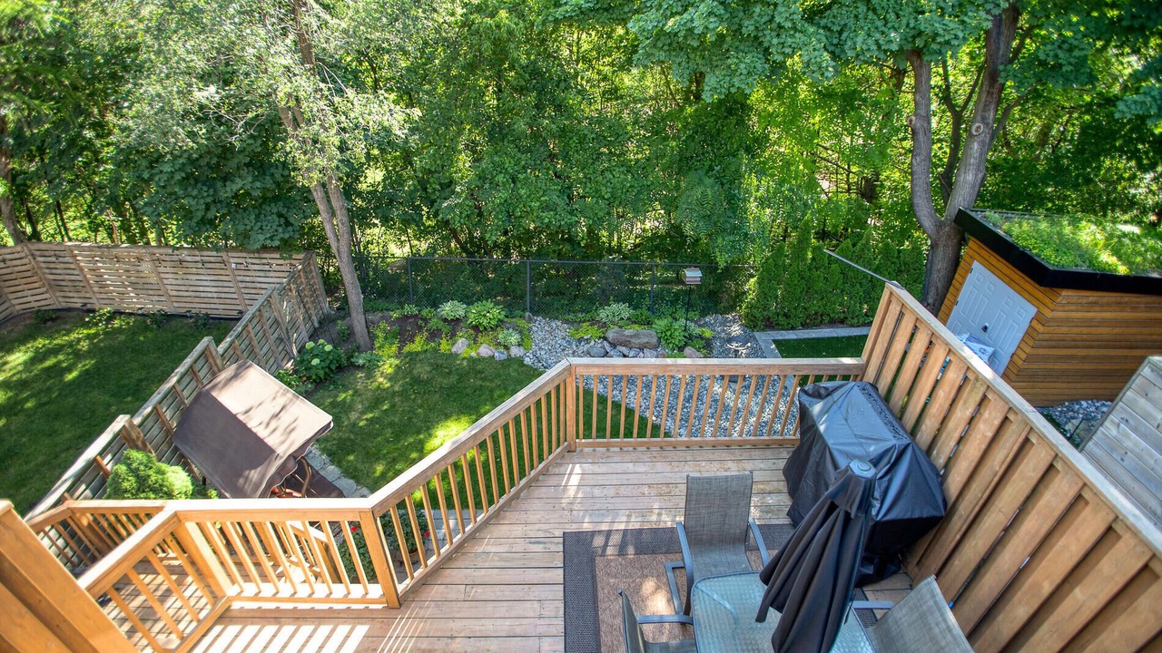 Photo of Outdoor in Lawrence Park South