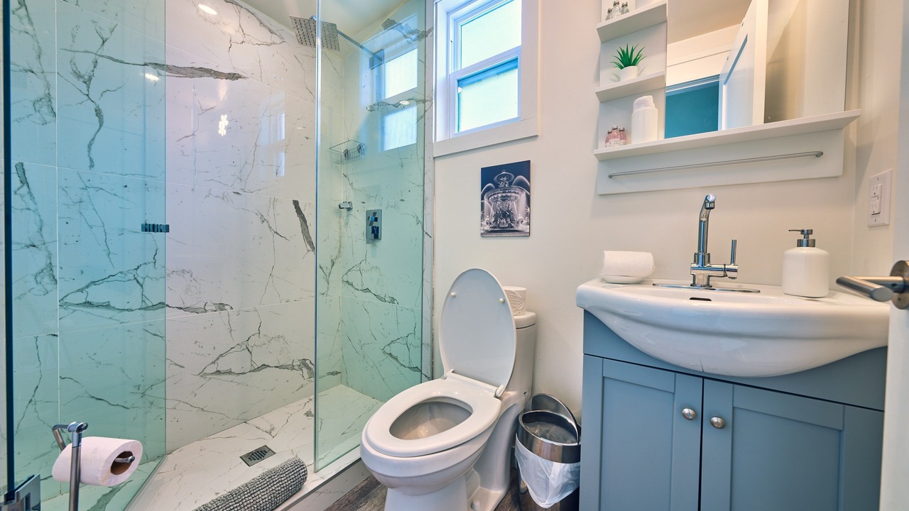 Photo of Bathroom in Wainfleet