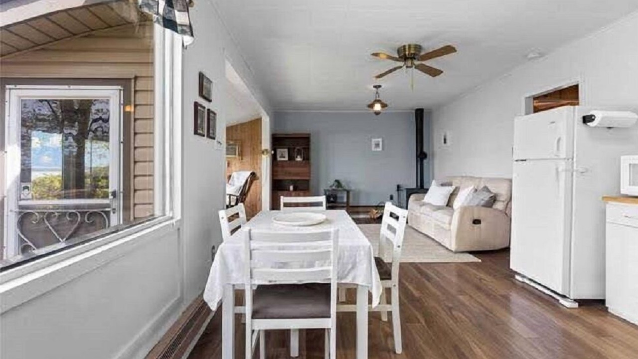 Photo of Livingroom in Roseneath