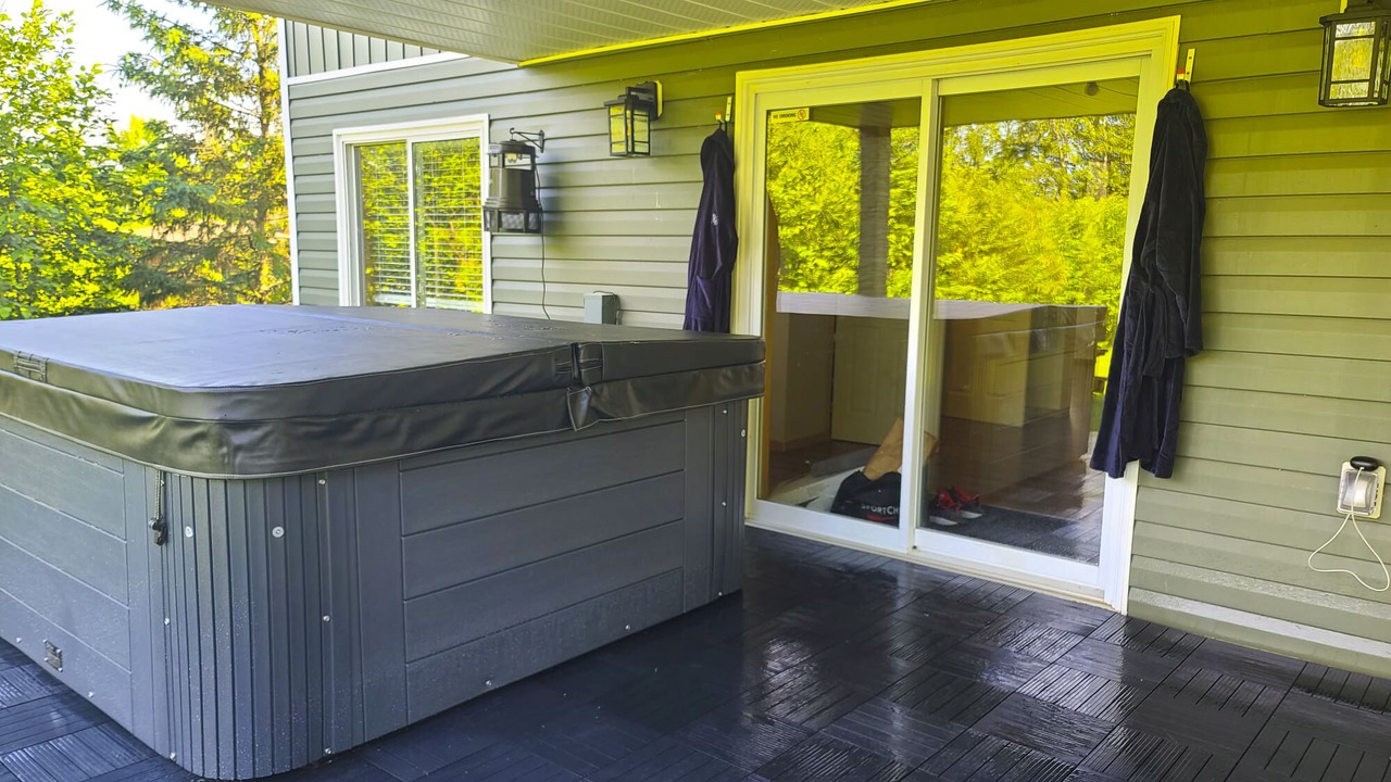 Photo of Patio Balcony in Renfrew County