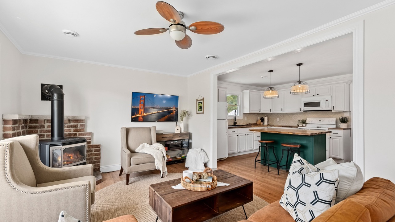 Photo of Livingroom in Cherry Valley