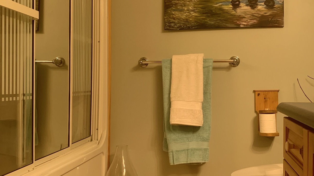 Photo of Bathroom in Eagle Lake
