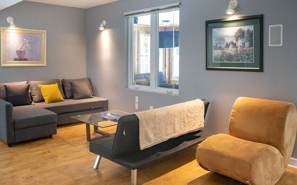 Photo of Livingroom in Kawartha Lakes