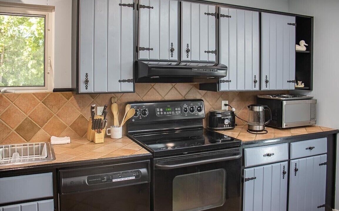 Photo of Kitchen in Kawartha Lakes