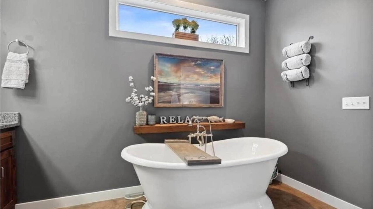 Photo of Bathroom in Grandy