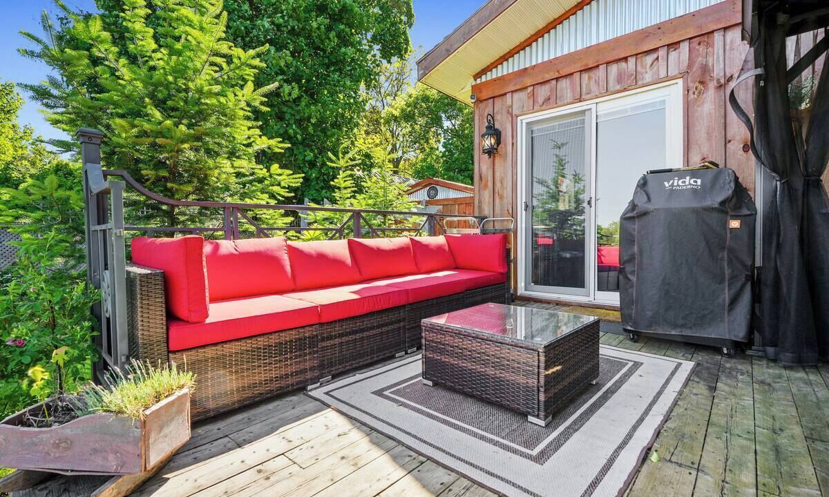 Photo of Patio Balcony in Campbellford