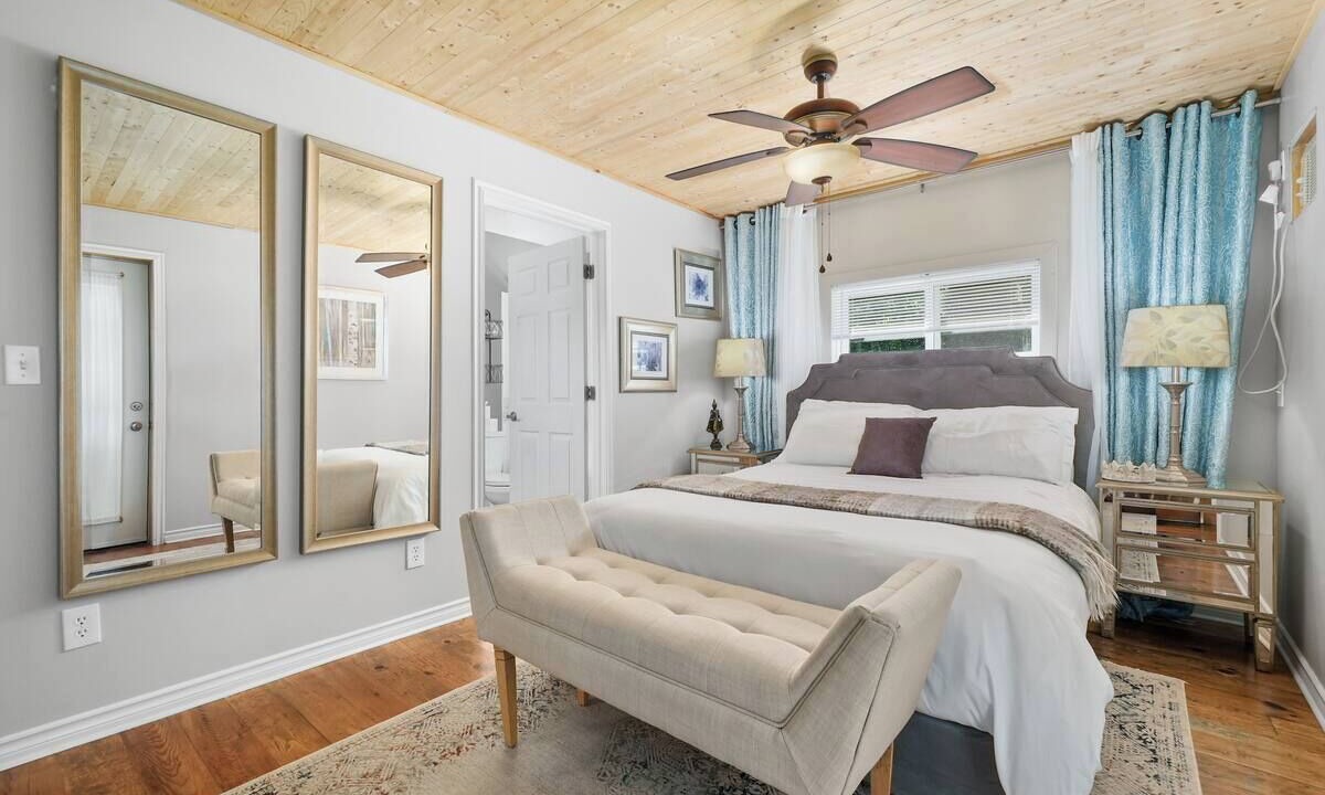 Photo of Bedroom in Campbellford