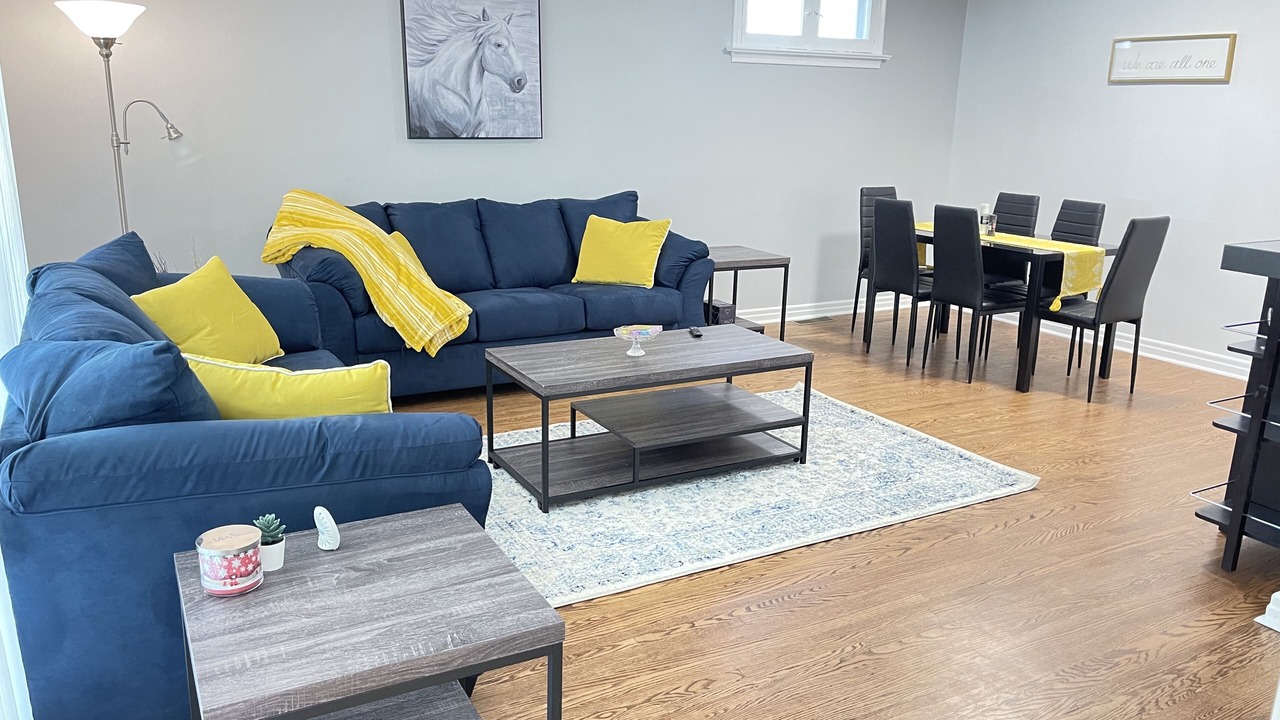 Photo of Livingroom in Victoria Village