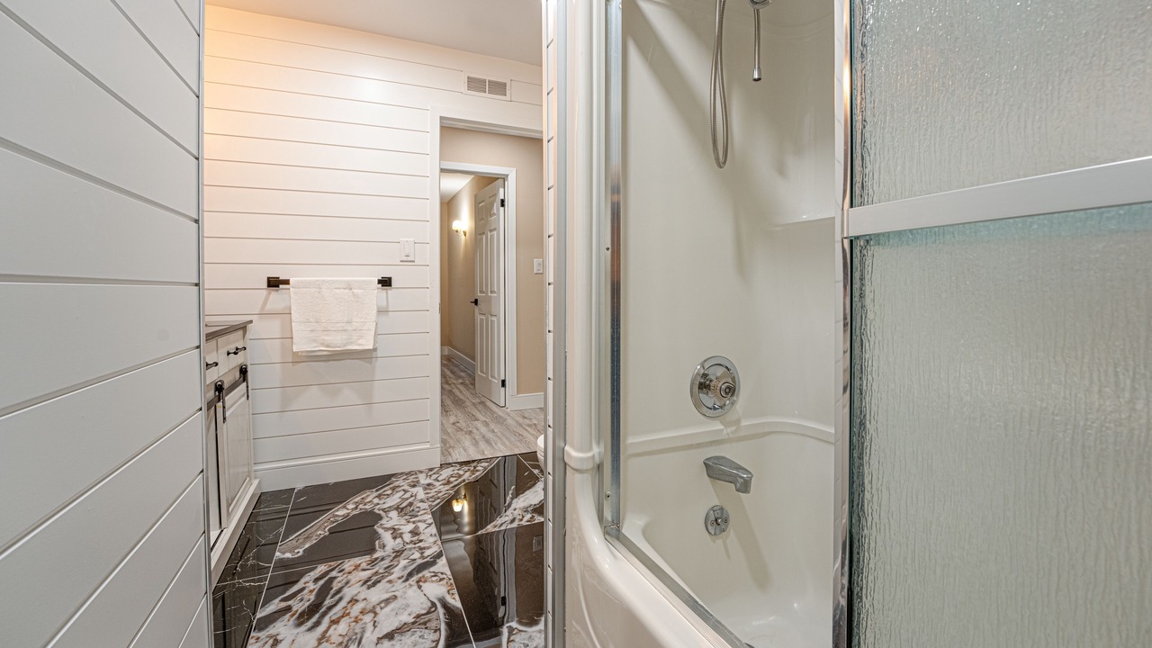 Photo of Bathroom in Port Carling