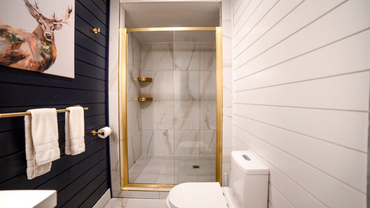 Photo of Bathroom in Port Carling