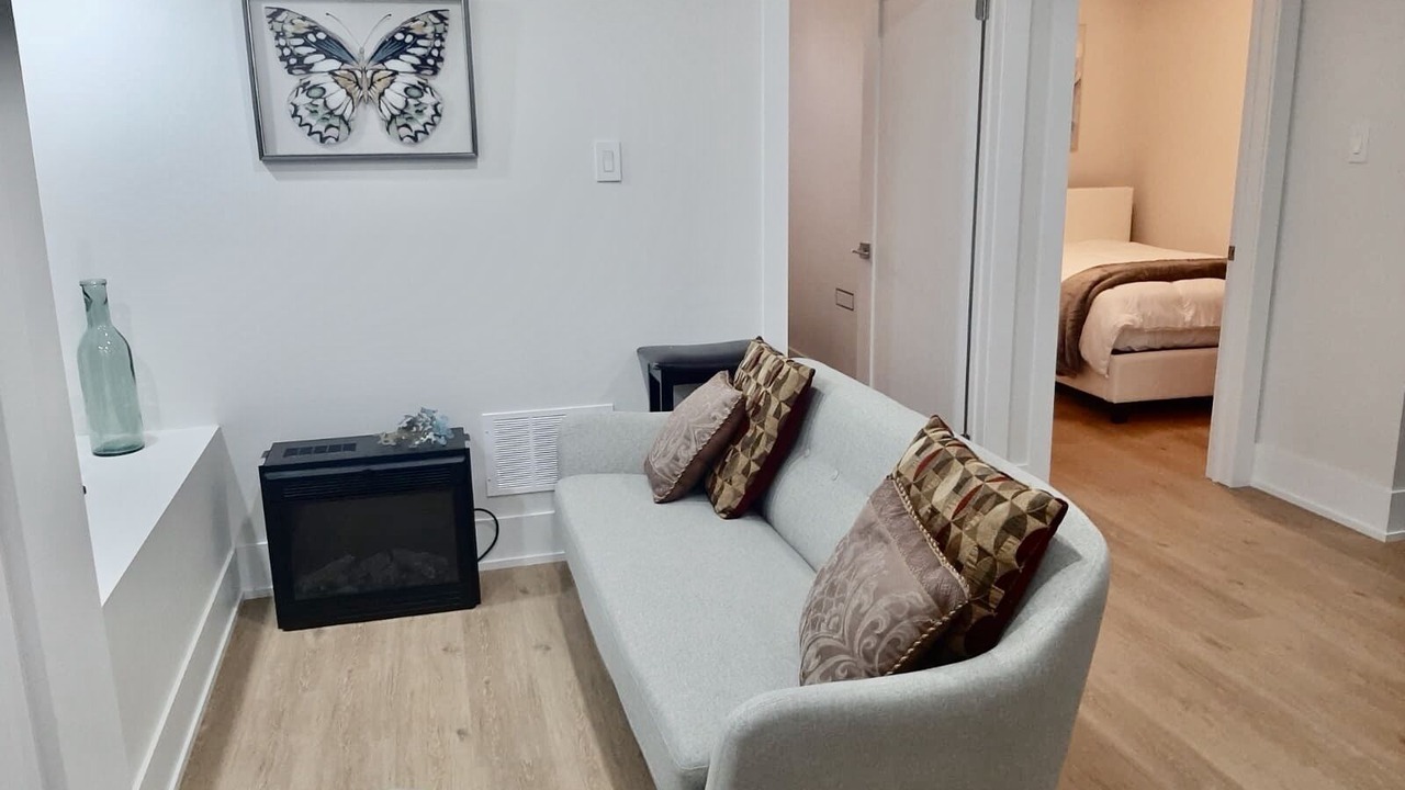 Photo of Livingroom in Old East York