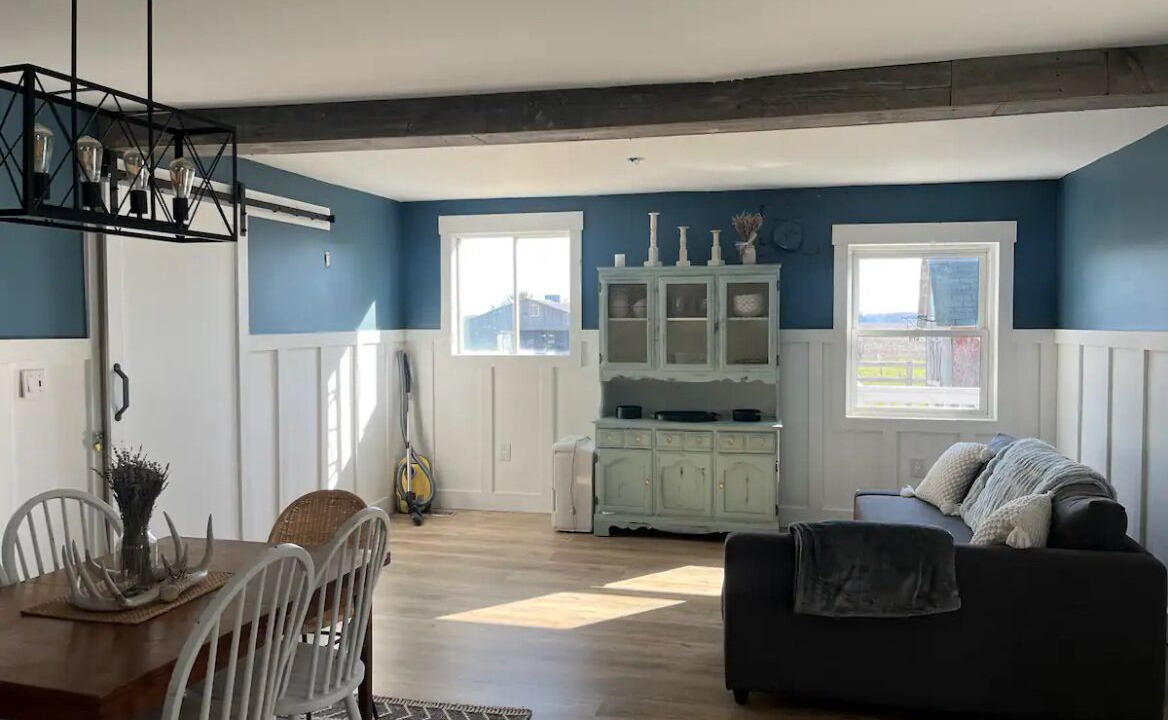 Photo of Livingroom in Huron East