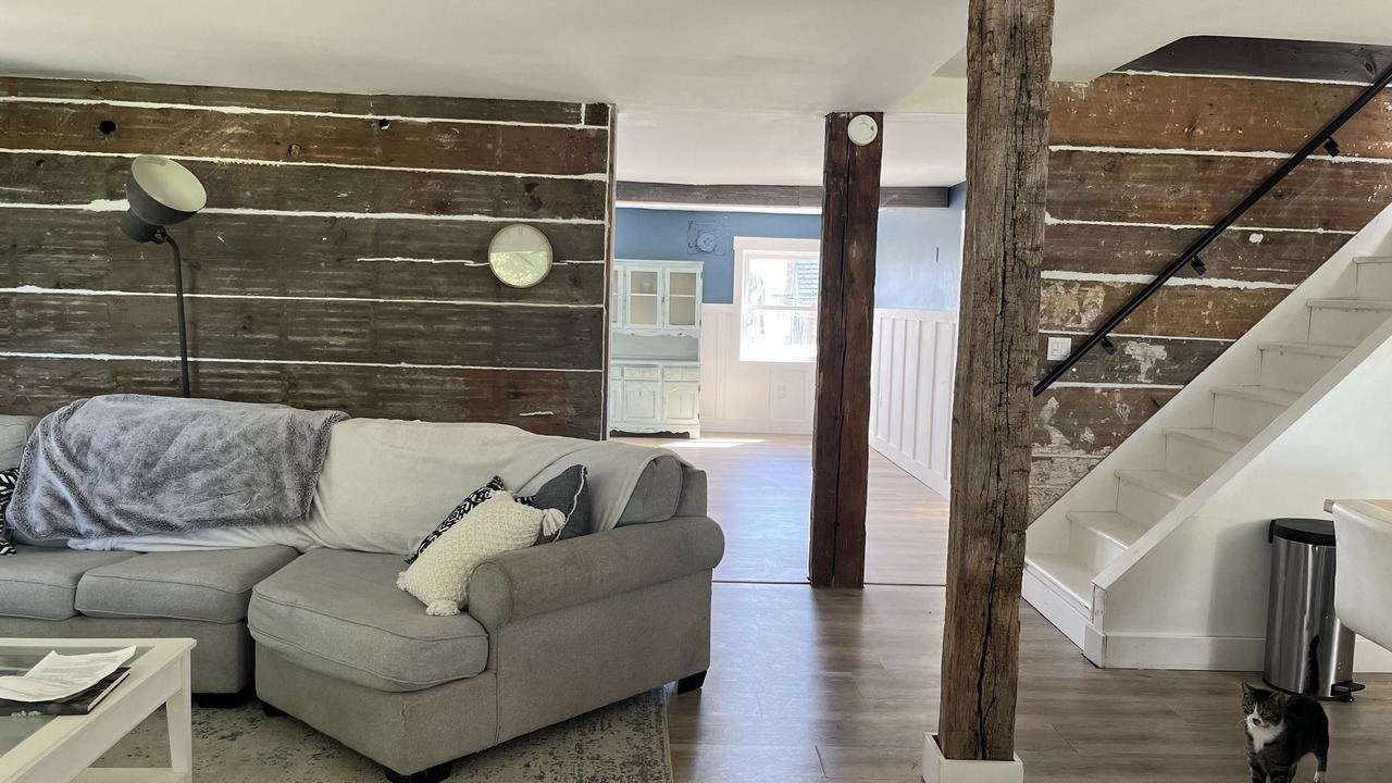 Photo of Livingroom in Huron East