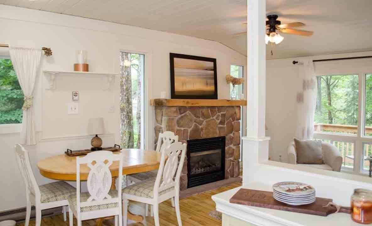 Photo of Livingroom in Trent Lakes