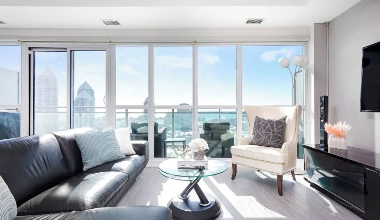 Photo of Livingroom in Humber Bay