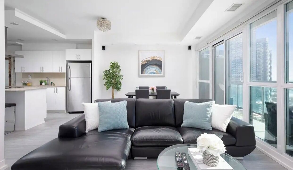 Photo of Livingroom in Humber Bay