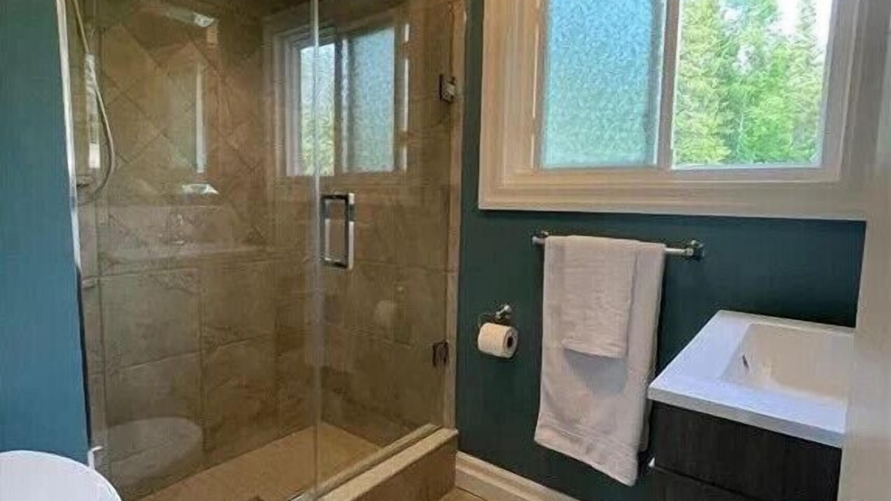 Photo of Bathroom in Bobcaygeon