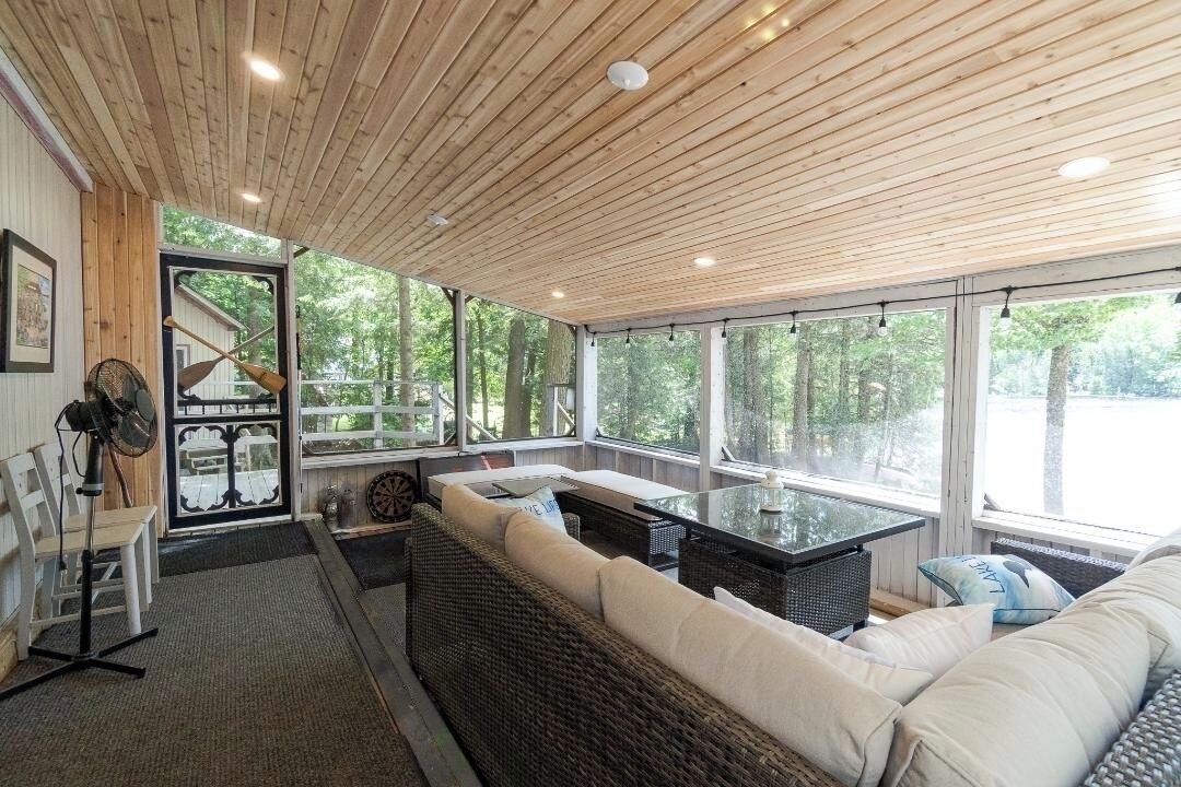 Photo of Livingroom in Perry